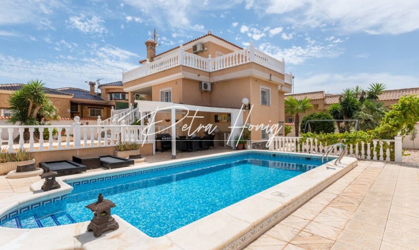 Villa - Til Salgs - Ciudad Quesada - Town Center