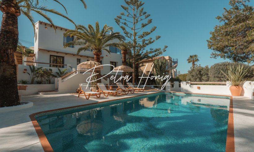 Villa - Til Salgs - Javea - Alicante