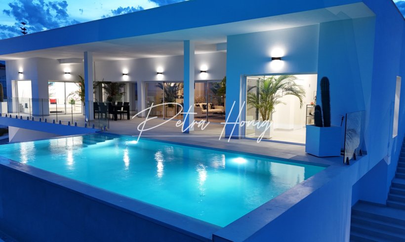 Villa - Til Salgs - La Marina - La Marina