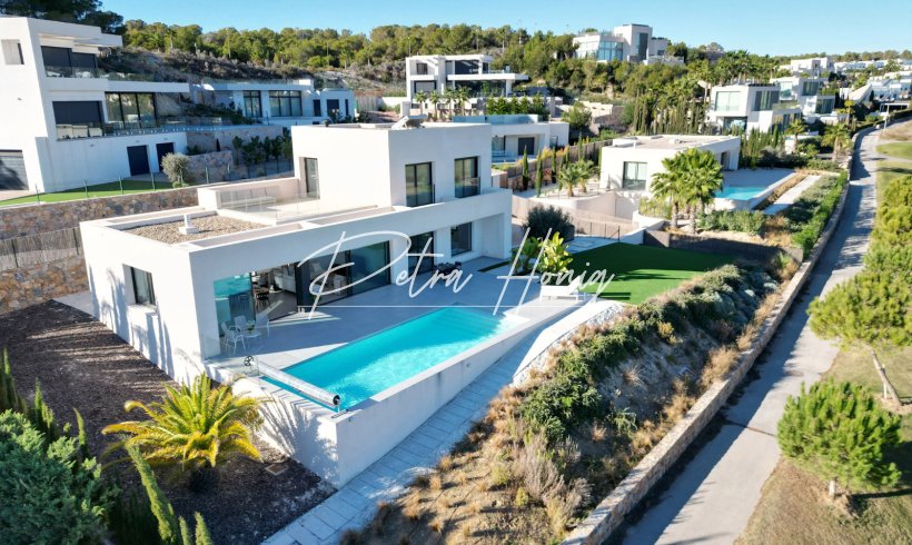 Villa - Til Salgs - Las Colinas - 604