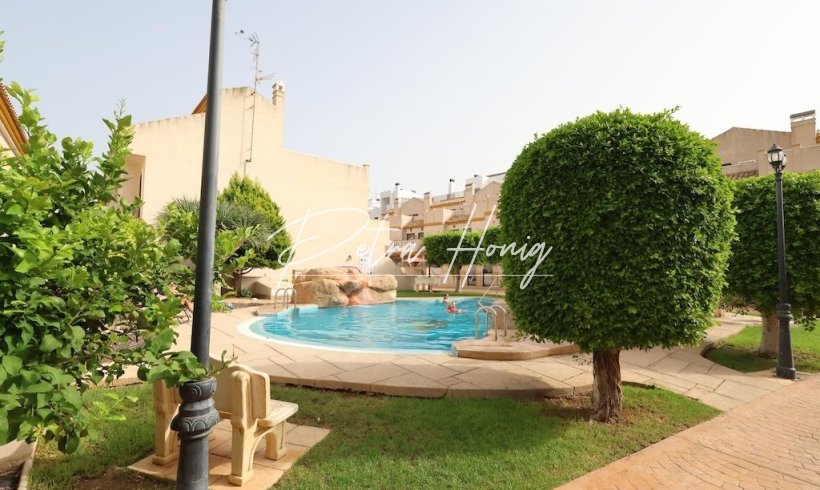 Villa - Til Salgs - Orihuela Costa - Cabo Roig