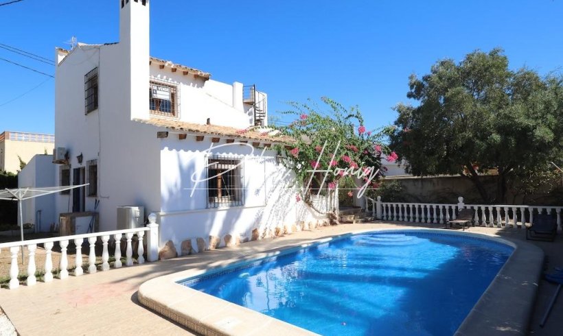 Villa - Til Salgs - Orihuela Costa - Cabo Roig