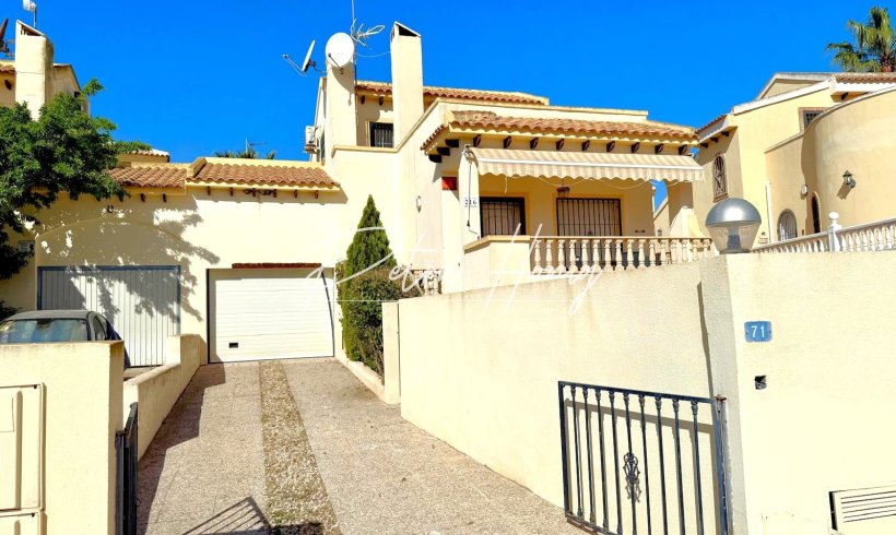 Villa - Til Salgs - Orihuela Costa - Las Ramblas