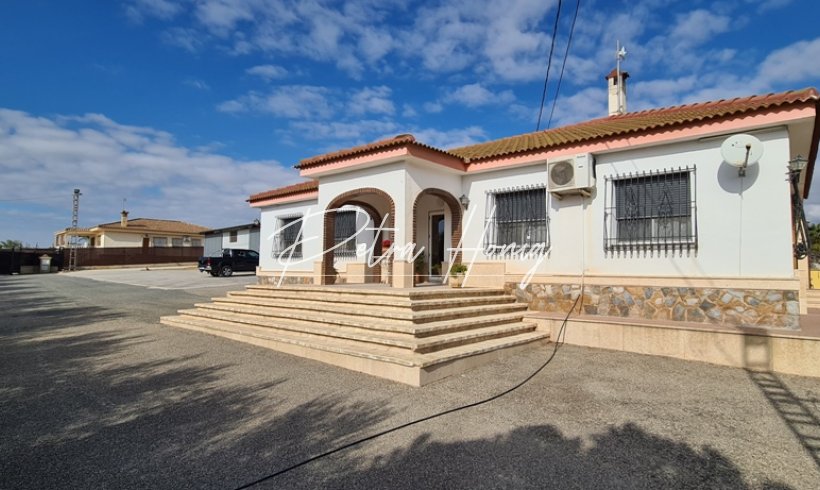 Villa - Til Salgs - Orihuela - GL-84417