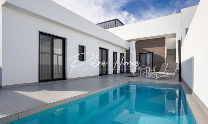 Villa - Til Salgs - Other areas - CB-42710