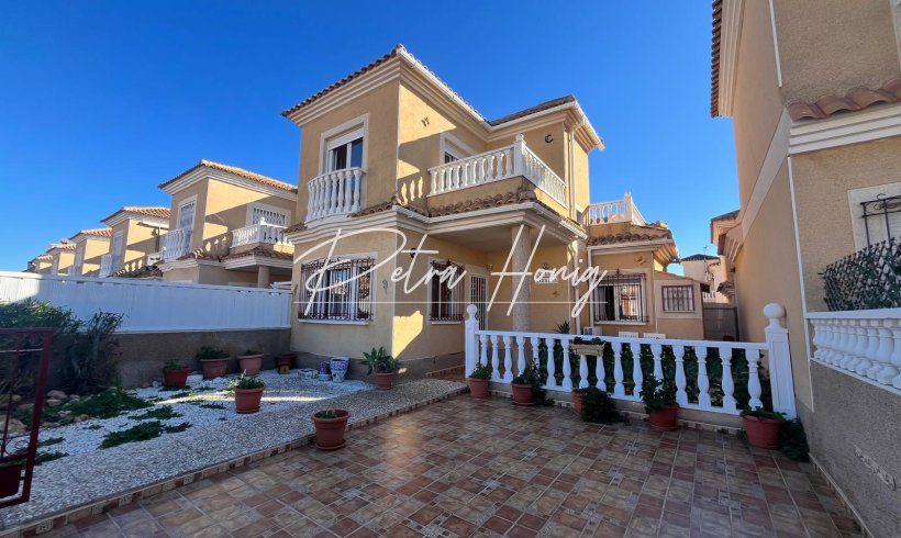 Villa - Til Salgs - Playa Flamenca - Orihuela Costa