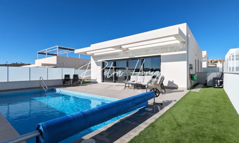 Villa - Til Salgs - San Miguel de Salinas - WI-12408