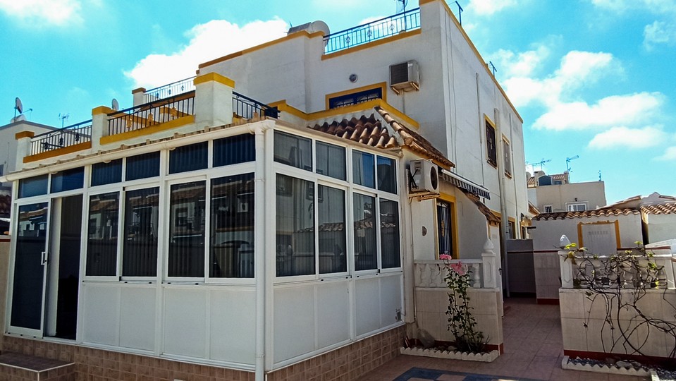 3 bedroom house / villa for sale in Torrevieja, Costa Blanca