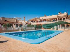 A Vendre - Villa - Torrevieja - Torretas