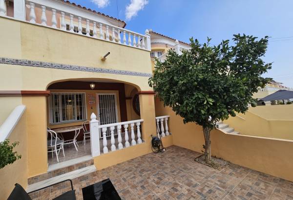 Townhouse - Resales - Villamartin - Villamartin