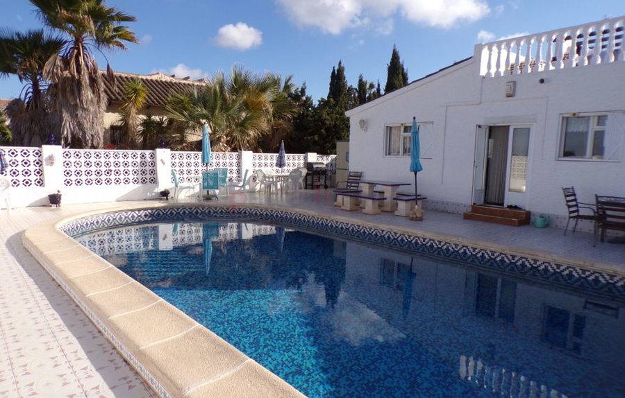 Resales - Villa - Villamartin