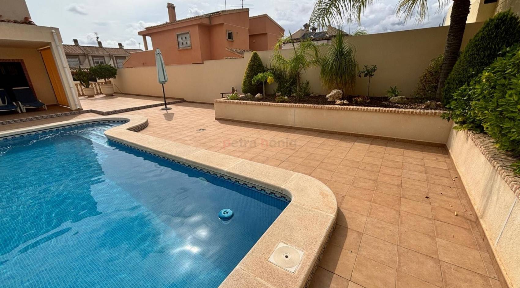 Resales - Villa - Torrevieja Centro - Torrevieja