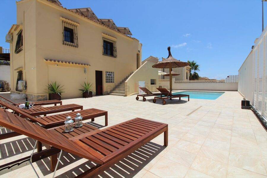 A Vendre - Villa - Villamartin