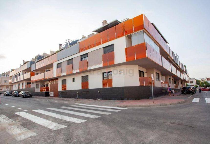Resales - Apartment - Torrevieja - Estacion de autobuses