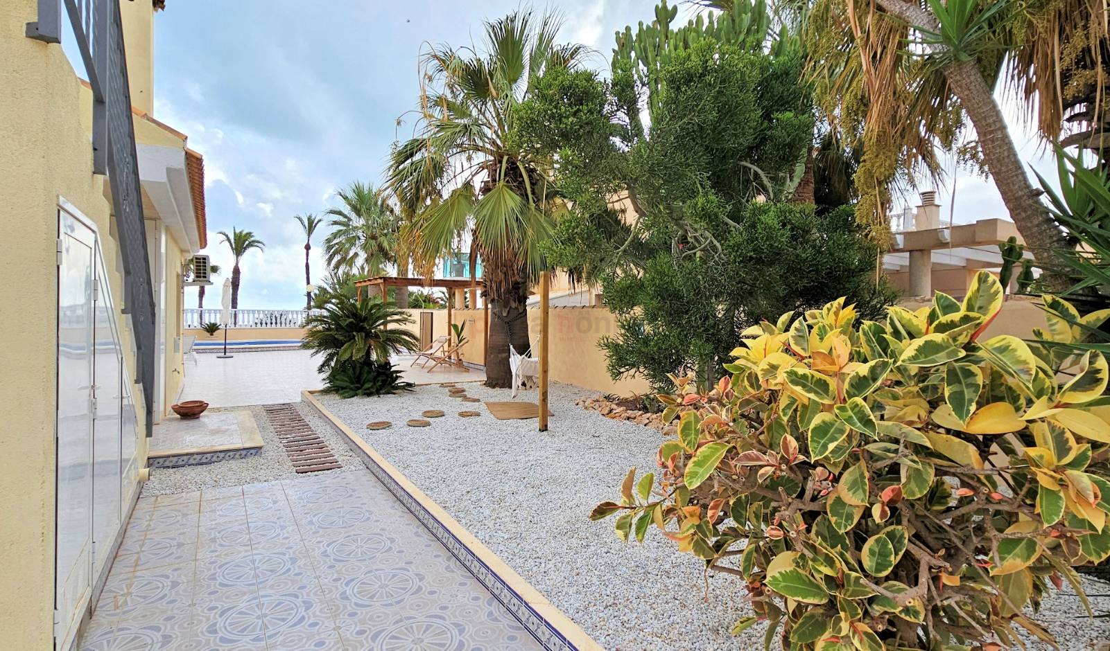 Resales - Villa - Other areas - ESTRELLA DE MAR