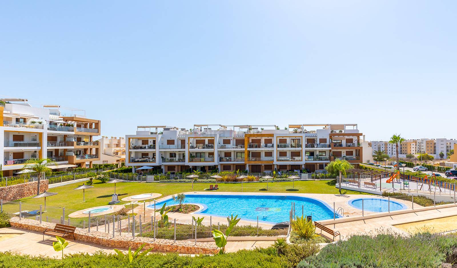 Sale -  квартира - Orihuela Costa - Villamartin