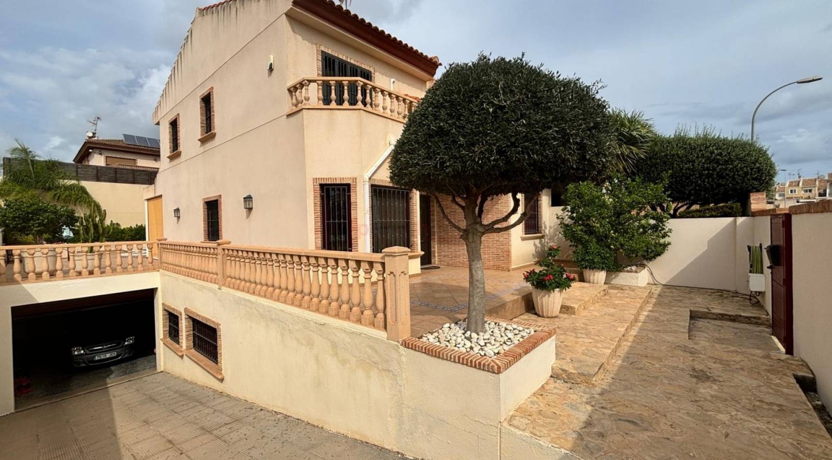 Resales - Villa - Torrevieja Centro - Torrevieja