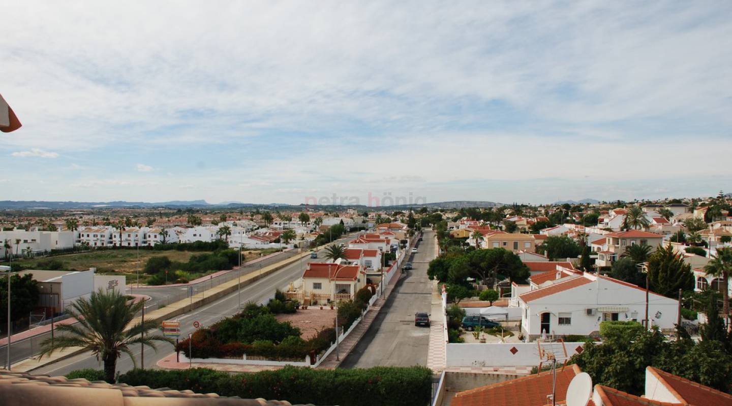 Gebrauchtobjekte - Einfamilienhaus - Ciudad Quesada