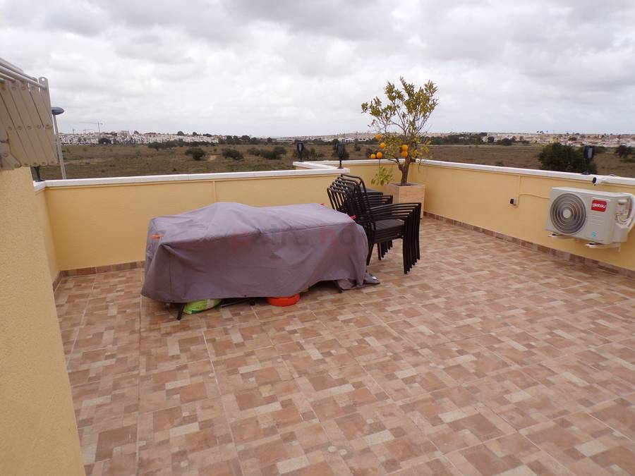 Resales - Apartment - Villamartin