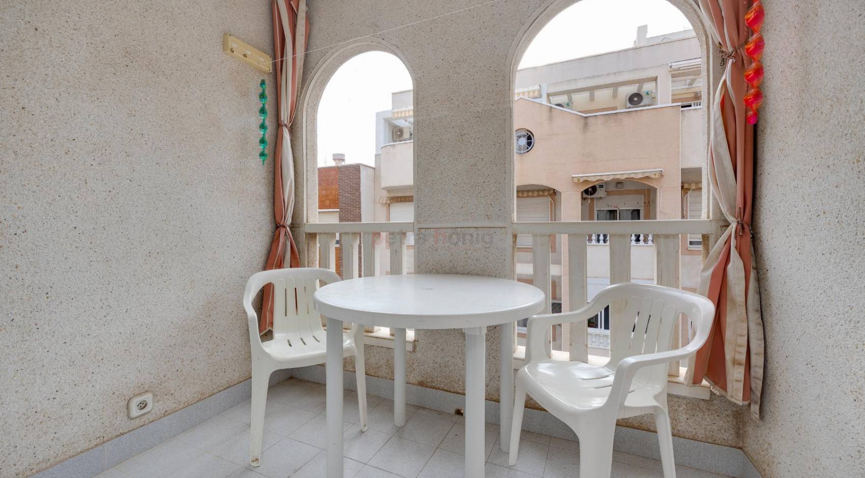 Resales - Apartment - Torrevieja - Playa De Los Náufragos