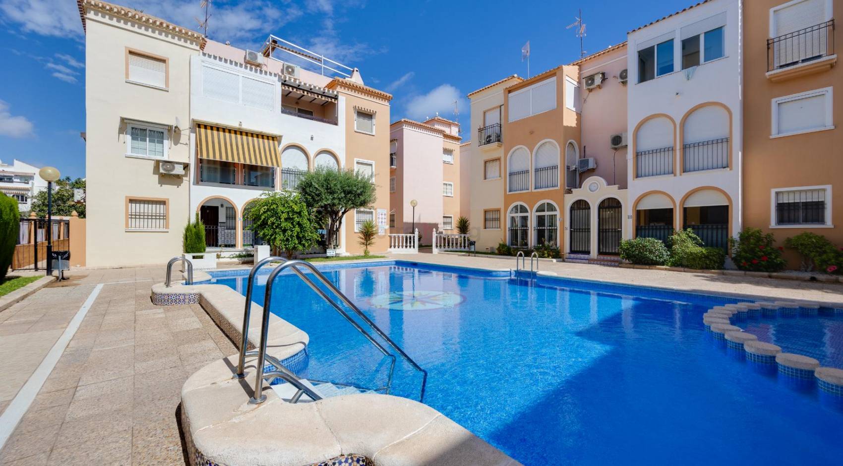 Resales - Bungalow - Torrevieja - Playa De Los Náufragos