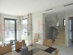 Resales - Villa - Villamartin