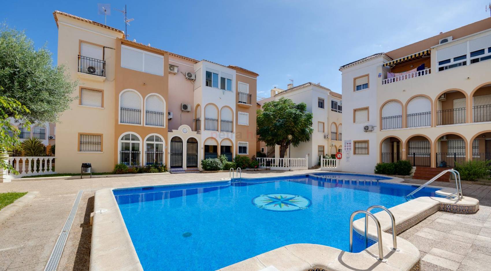 Resales - Bungalow - Torrevieja - Playa De Los Náufragos