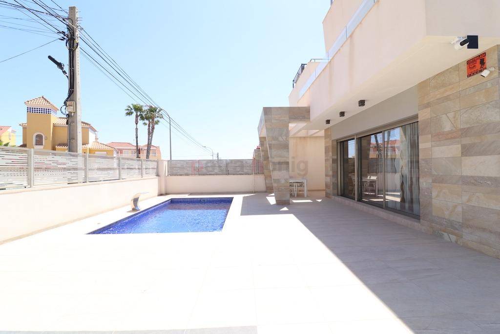 Resales - Villa - San Miguel de Salinas - Blue Lagoon