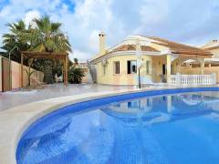 Resales - Villa - Other areas - ESTRELLA DE MAR