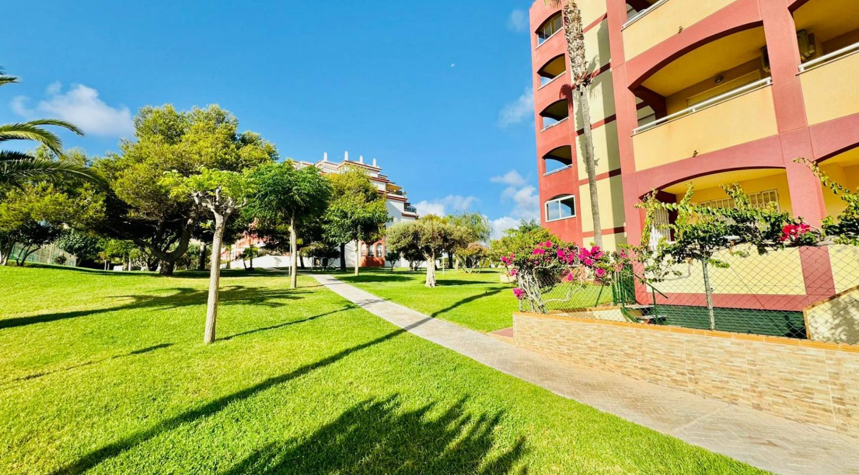 Resales - Apartment - Torrevieja - La Mata