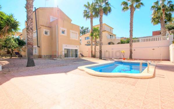 Villa - A Vendre - La Zenia - La Zenia