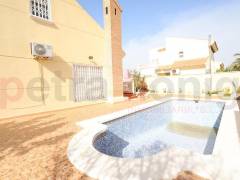 Resales - Villa - Orihuela Costa - Playa Flamenca