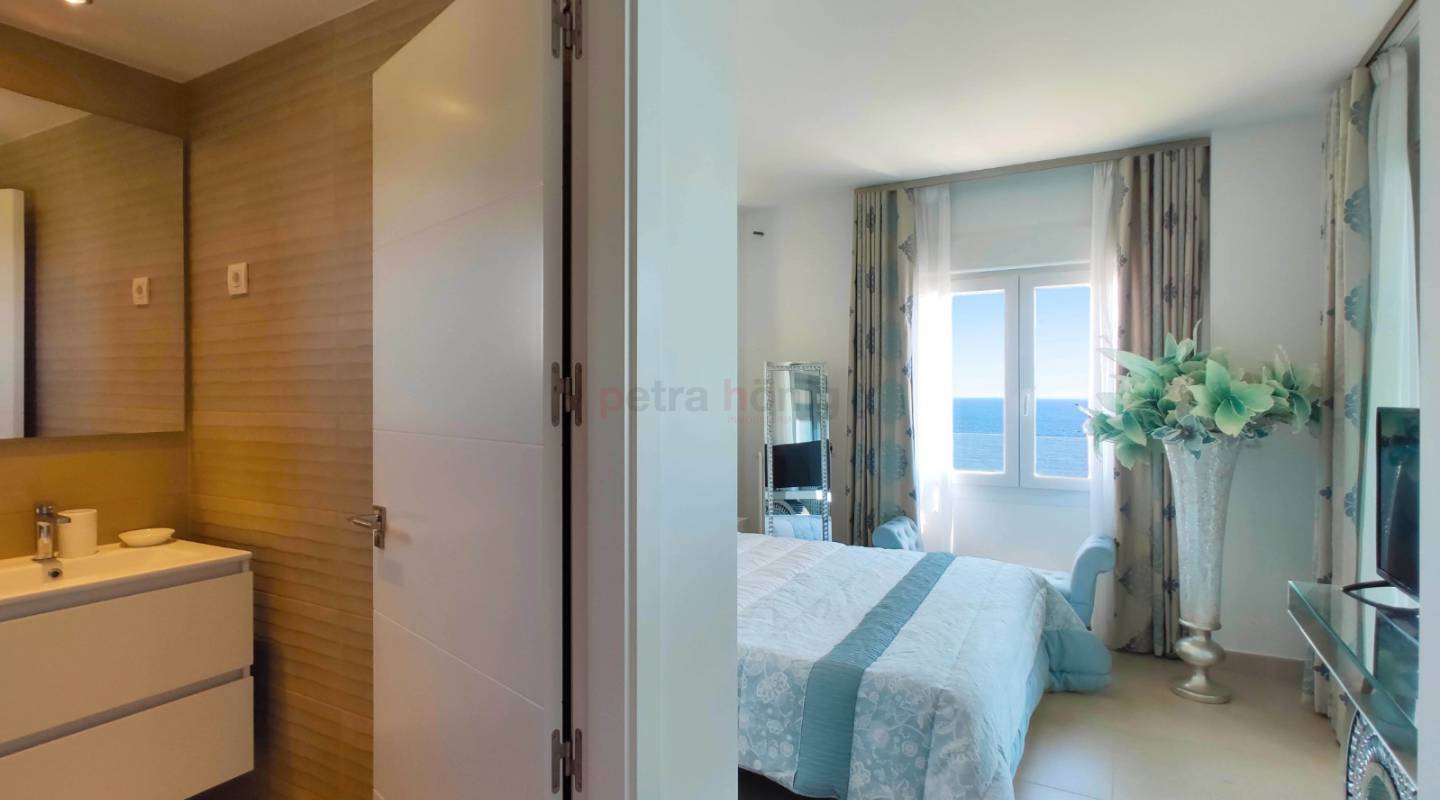 Resales - Apartment - Punta Prima