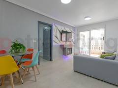 Resales - Apartment - Torrevieja - Centro