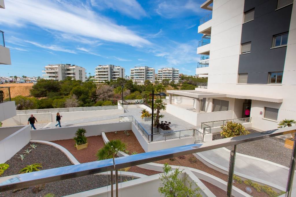 Resales - Apartment - Villamartin