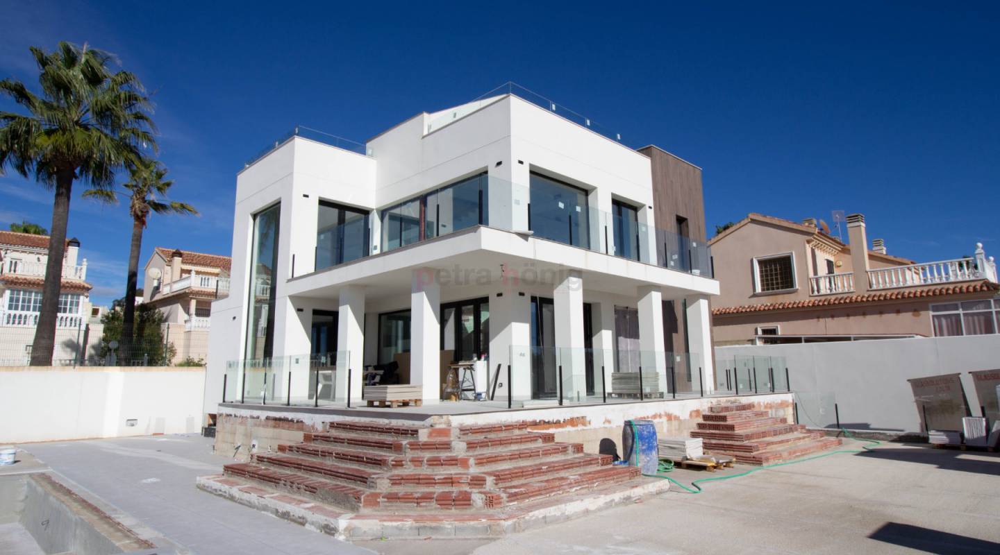 Neubau-Projekte - Einfamilienhaus - Torrevieja