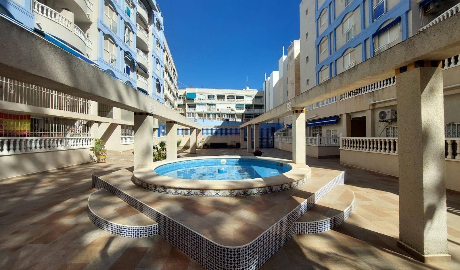 Gebrauchtobjekte - Apartment - Torrevieja - Playa de los Locos