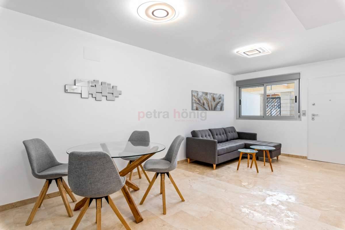 Resales - Apartment - Villamartin