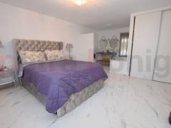 Resales - Villa - Torrevieja