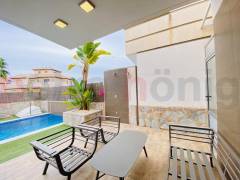 Sale - Вилла - Orihuela Costa - Montezenia