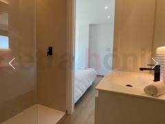 Reventa - Apartamento - Las Colinas - Las Colinas Golf