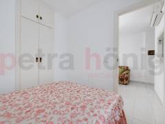 Resales - Apartment - Torrevieja - Playa De Los Náufragos