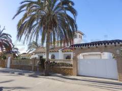 A Vendre - Villa - Cabo Roig