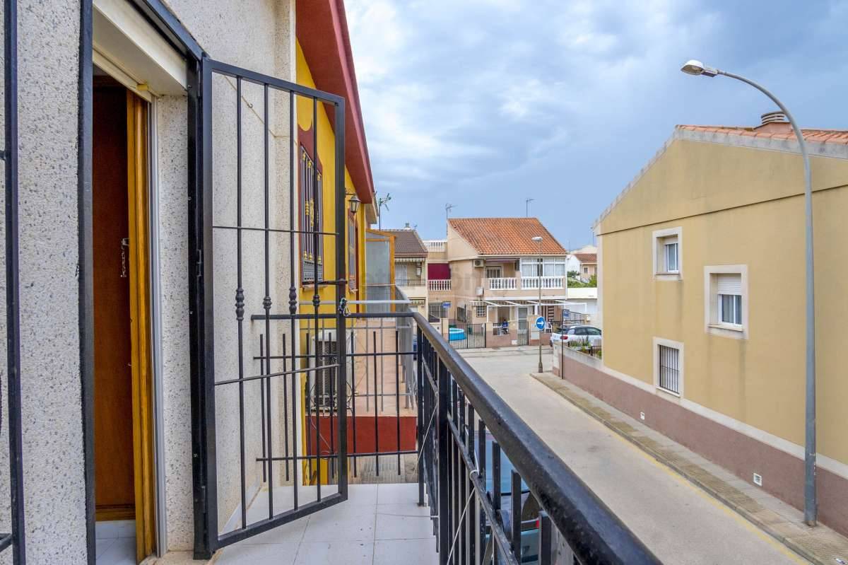 Resales - Townhouse - Lo Pagan