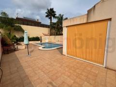 Resales - Villa - Torrevieja Centro - Torrevieja