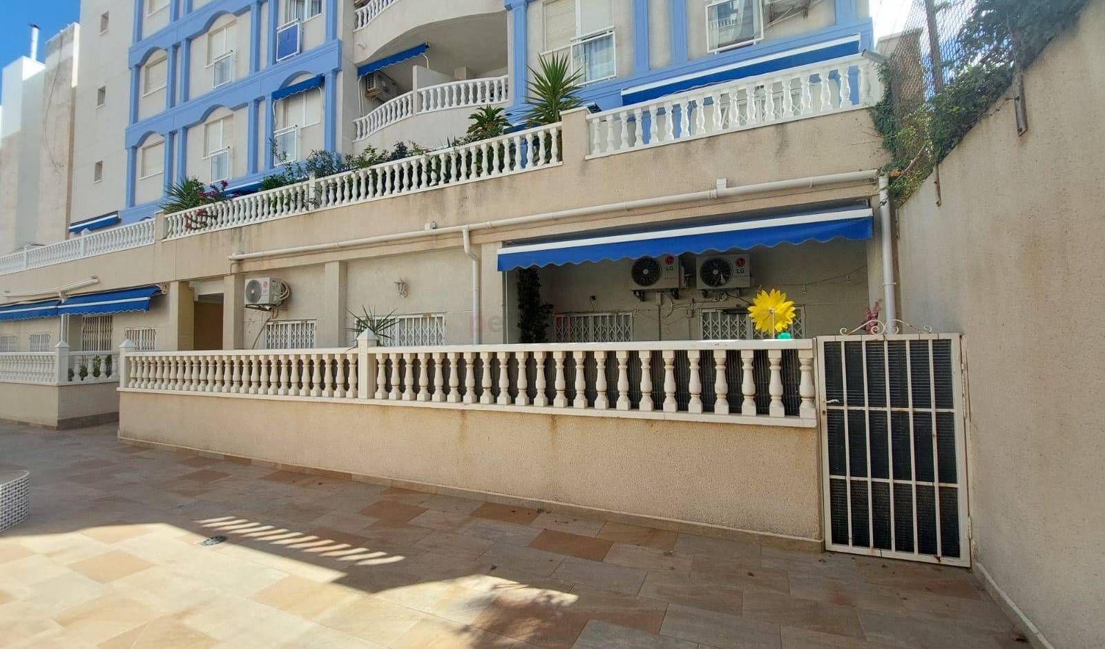 Gebrauchtobjekte - Apartment - Torrevieja - Playa de los Locos