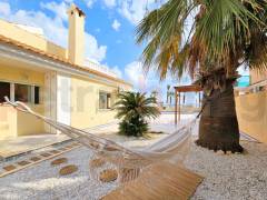 Resales - Villa - Other areas - ESTRELLA DE MAR