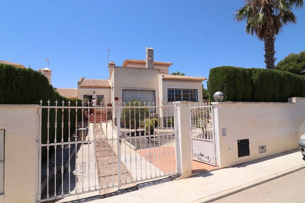 Gebrauchtobjekte - Einfamilienhaus - Orihuela Costa - Las Ramblas