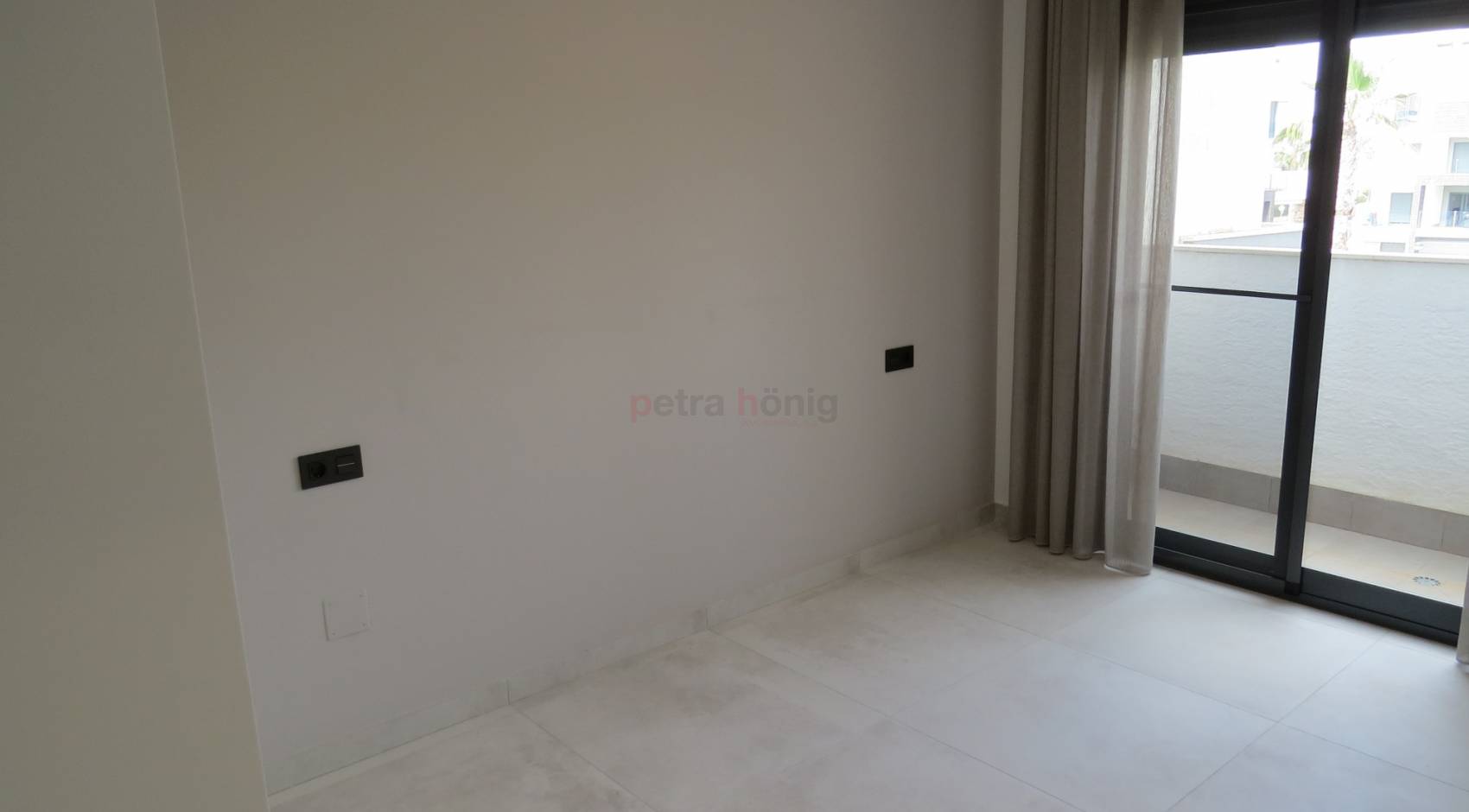 Resales - Apartment - Guardamar del Segura - El Raso, Guardamar