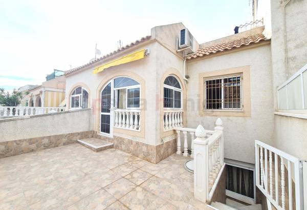 Maison de ville - A Vendre - Torrevieja - Torretas